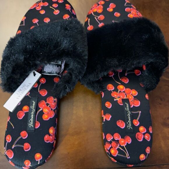Victoria Secret Cherry Print Satin Faux Fur Slippers NWT Size Large - Picture 6 of 6
